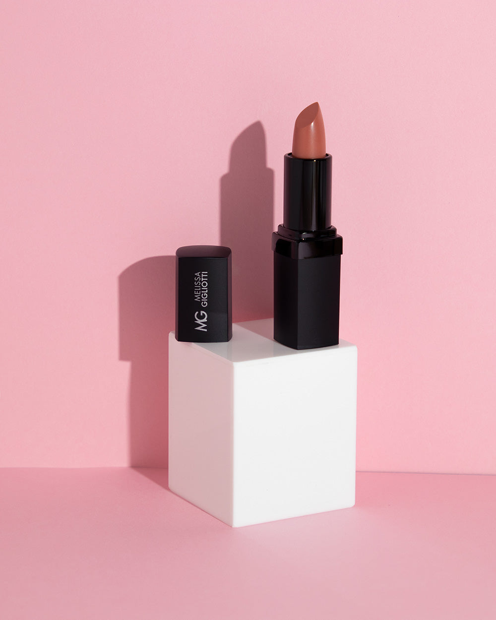 The Prettiest Peachy Pink Lipstick For Every Skin Tone